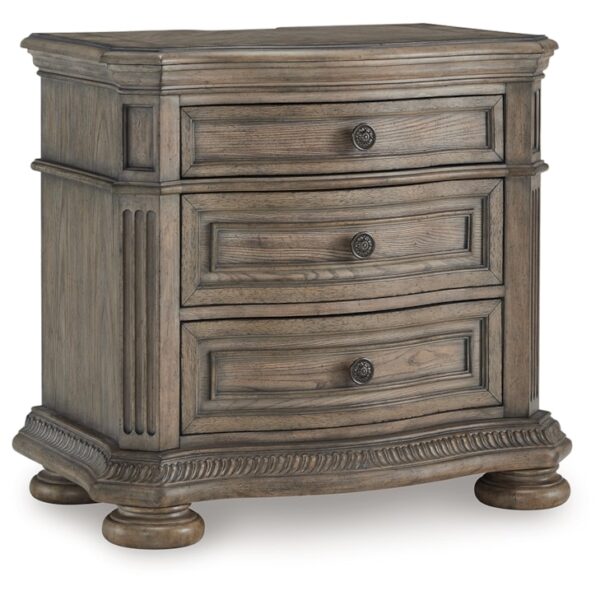 Traditional 3-Drawer Nightstand
