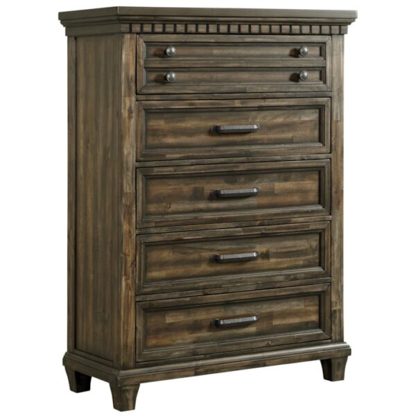 Cottage 8-Drawer Bedroom Chest with Dental Molding